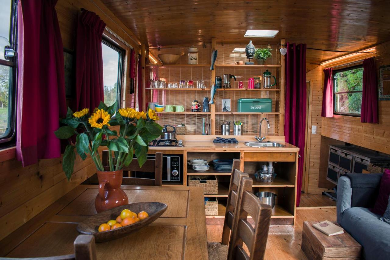 Houseboat Vinkeveen 호텔 외부 사진