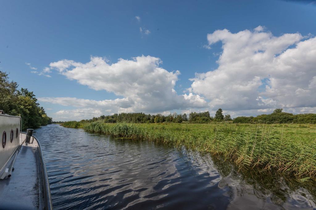 Houseboat Vinkeveen 호텔 외부 사진