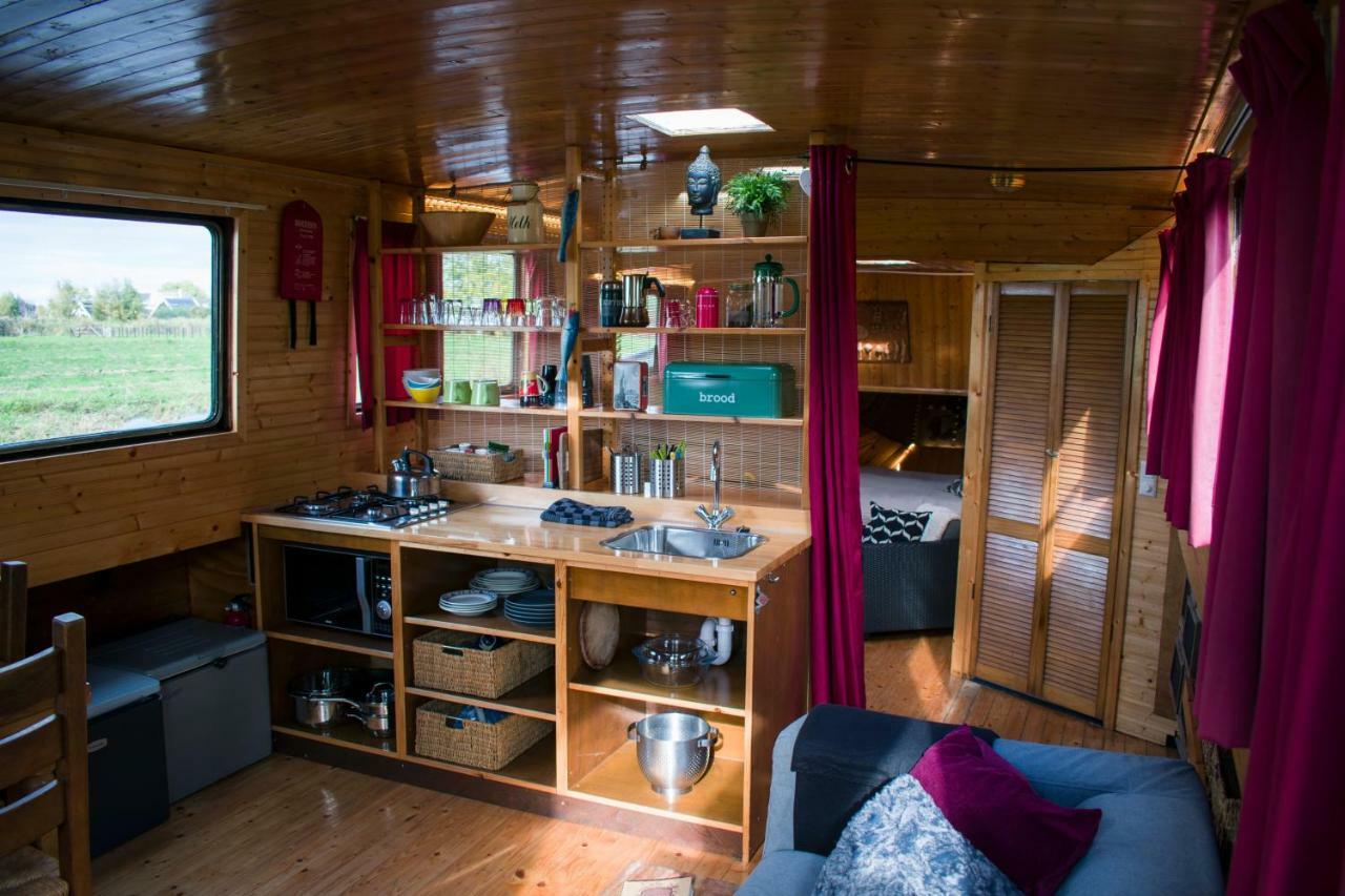 Houseboat Vinkeveen 호텔 외부 사진