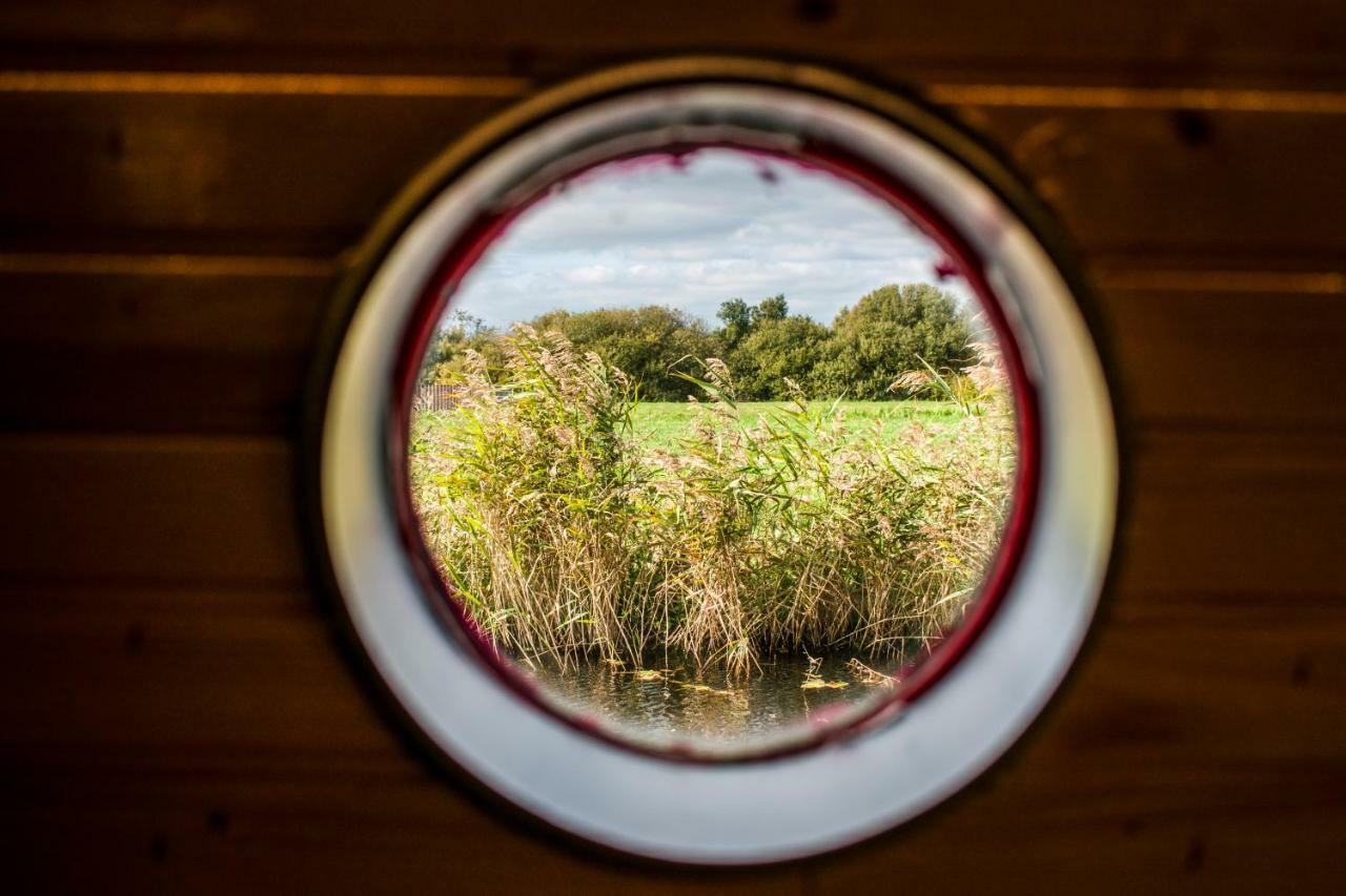 Houseboat Vinkeveen 호텔 외부 사진