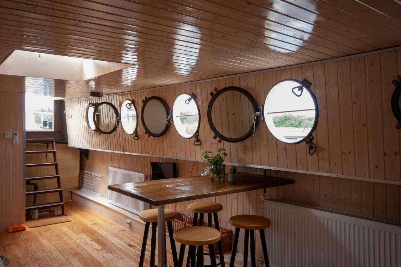 Houseboat Vinkeveen 호텔 외부 사진